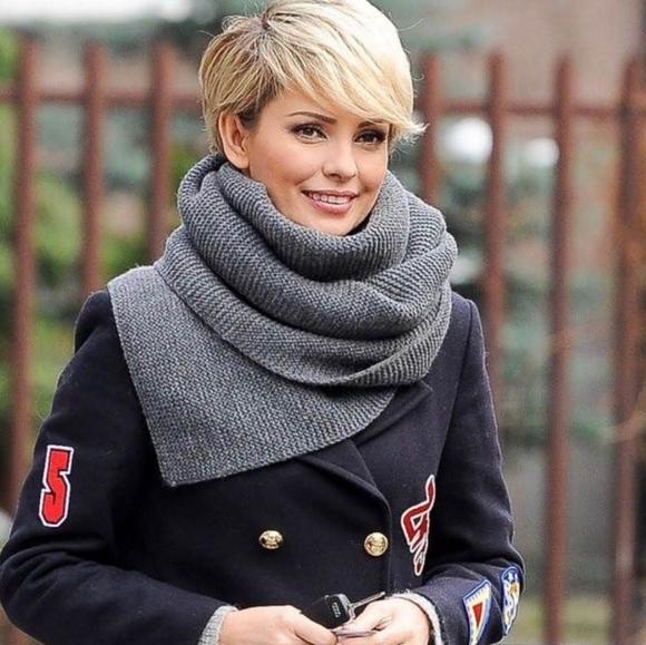 Meet your Posher, Sandra - Picture 2 of 4